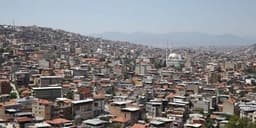 İzmir'de Kentsel Dönüşüm Değil, Kentsel Değişim Olmalı