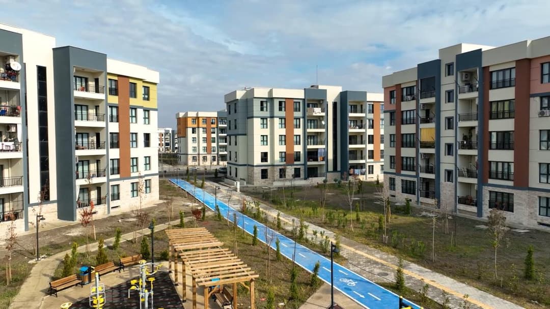 TOKİ, 8 İlde 246 Konut ve 80 İş Yeri Satacak